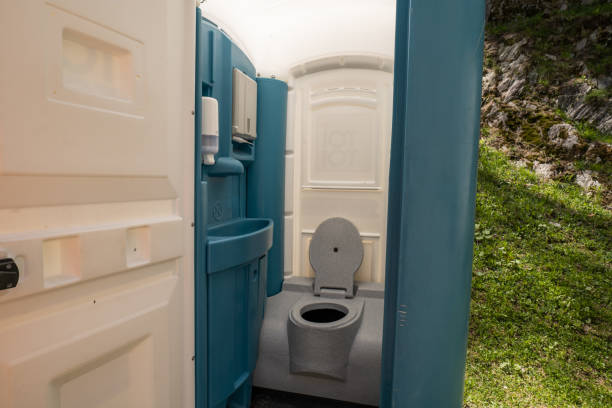 Portable restroom solutions in La Caada Flintridge, CA